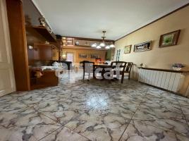 Houses (detached house), 373.00 m², near bus and train, Pla de Sant Magi