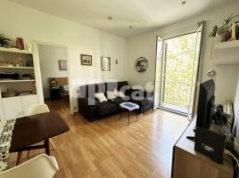 Pis, 109.00 m², prop bus i metro, Calle del Bruc