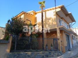 Casa (xalet / torre), 230.00 m², prop de bus i tren, Calle Doctor Fleming