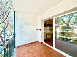 Apartament, 60 m²