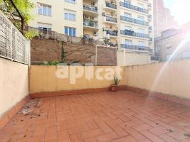 Pis, 132.00 m², prop de bus i tren, Calle de Teodora Lamadrid