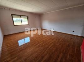 Houses (villa / tower), 211.00 m², Calle Borda