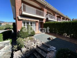 Houses (villa / tower), 226.00 m²