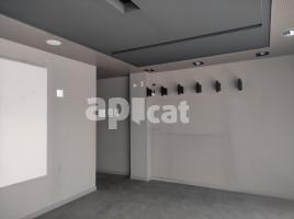 Local comercial, 2165.00 m², cerca de bus y tren, seminuevo, Calle Eduardo Peña, 144