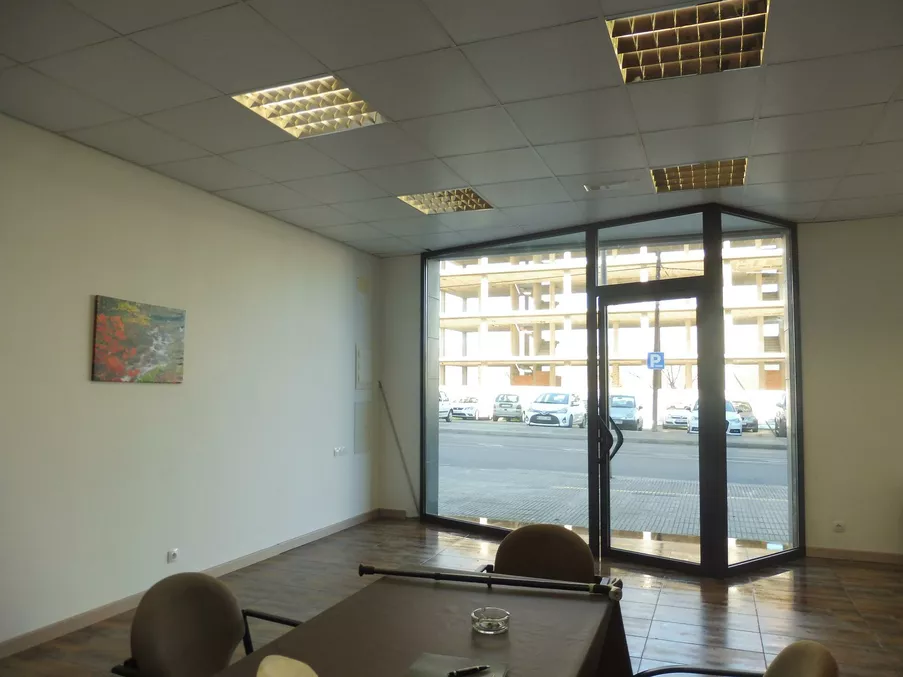 Business premises, 65 m²