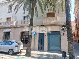 Lloguer local comercial, 62.00 m², prop de bus i tren, Calle del Mur