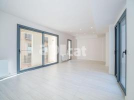 Pis, 133.00 m², près de bus et de train, presque neuf, Calle Sant Pau, 4