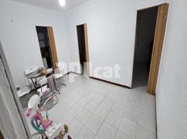 Flat, 48.00 m², near bus and train