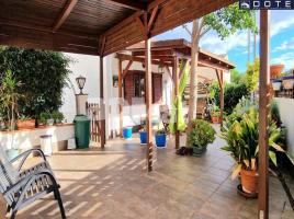 Houses (terraced house), 222 m², Zona