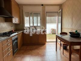  (unifamiliar adossada), 158 m², fast neu, Zona