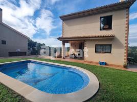 Casa (xalet / torre), 407.00 m², seminou