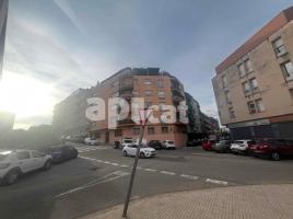 Pis, 98.00 m², prop de bus i tren, Calle Urquinaona, D