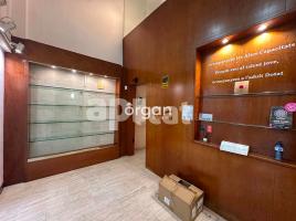 Lloguer local comercial, 100 m², Zona