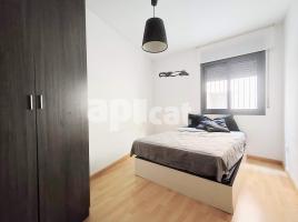 Flat, 60.00 m², near bus and train, almost new, Calle Fanaler