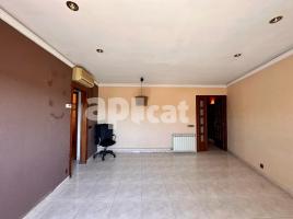 Flat, 108.00 m², near bus and train, Calle dels Ferrocarrils Catalans