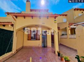 Houses (terraced house), 135 m², Zona