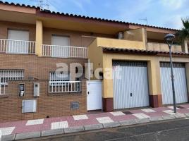 Houses (terraced house), 171.00 m², almost new, Calle de l'Església