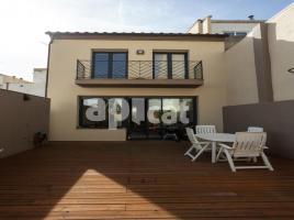 Casa (unifamiliar adossada), 153.00 m², prop de bus i tren, seminou, Calle Pi i Margall, 42