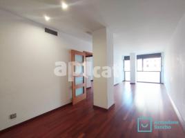 Pis, 71.00 m², prop de bus i tren, seminou, Calle de Casp, 106