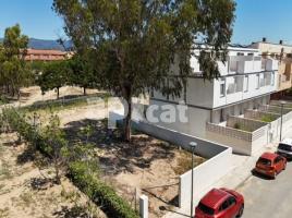 Houses (villa / tower), 246.00 m², almost new, Calle JACINT VERDAGUER