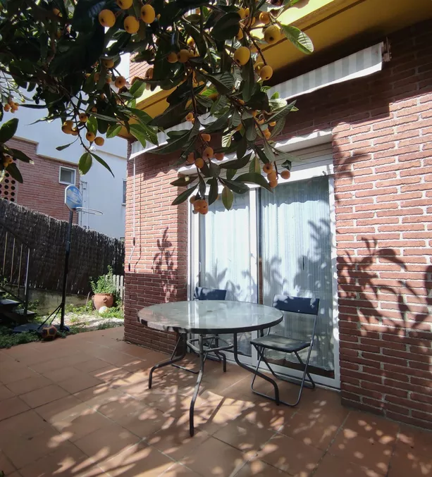 Casa (xalet / torre), 180 m²