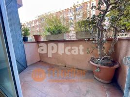 Pis, 90.00 m², prop de bus i tren, Calle de Monturiol