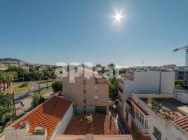 Àtic, 140 m², fast neu, Zona