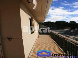 Houses (villa / tower), 460.00 m², Carretera Santes Creus