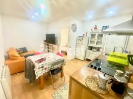 Apartament, 52.00 m², prop bus i metro, Calle de Brussel·les