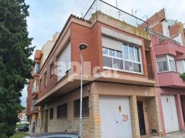 Houses (terraced house), 258.00 m², Calle dels Castellers