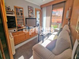 Flat, 97.00 m², near bus and train