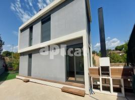  (xalet / torre), 350.00 m², neu, Calle de la Garrotxa