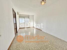 Piso, 60.00 m², cerca de bus y tren