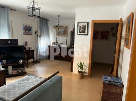 Piso, 82.00 m², cerca de bus y tren, Les Roquetes