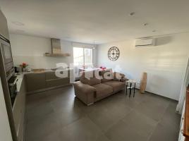 Casa (unifamiliar aislada), 68.00 m², cerca de bus y tren