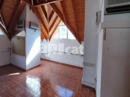 Casa (unifamiliar aïllada), 396.00 m², prop de bus i tren