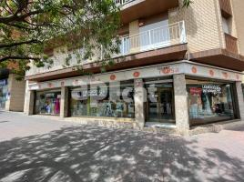 Lloguer local comercial, 700.00 m²