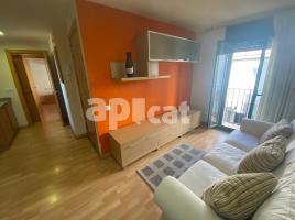 Flat, 60.00 m², near bus and train