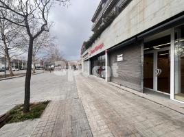 For rent business premises, 141.00 m², Les Comes