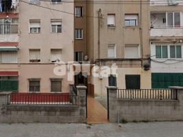 Pis, 67.00 m², prop de bus i tren, Mercat