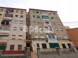 Pis, 67.00 m², prop de bus i tren, Mercat