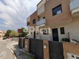 Casa (unifamiliar adossada), 123.00 m², prop de bus i tren, seminou