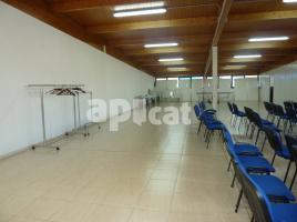 Alquiler local comercial, 210.00 m²