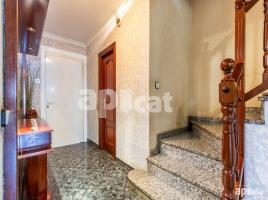 Casa (unifamiliar adossada), 251.00 m², prop de bus i tren, CAN LLOBET