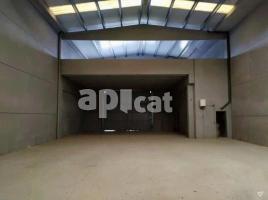 Nave industrial, 429.00 m², Perafort