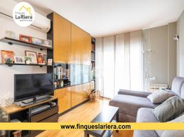 Piso, 93.00 m², cerca de bus y tren, seminuevo, Zona Alta