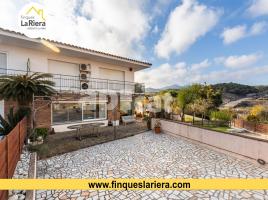 Houses (detached house), 291.00 m², near bus and train, Canyadell-Villes-Victória