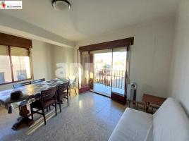 Piso, 100.00 m², cerca de bus y tren