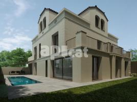 Casa (unifamiliar adossada), 227.00 m², prop de bus i tren, El Centre