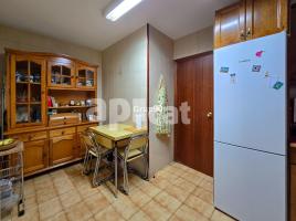 Piso, 114.00 m², cerca de bus y tren